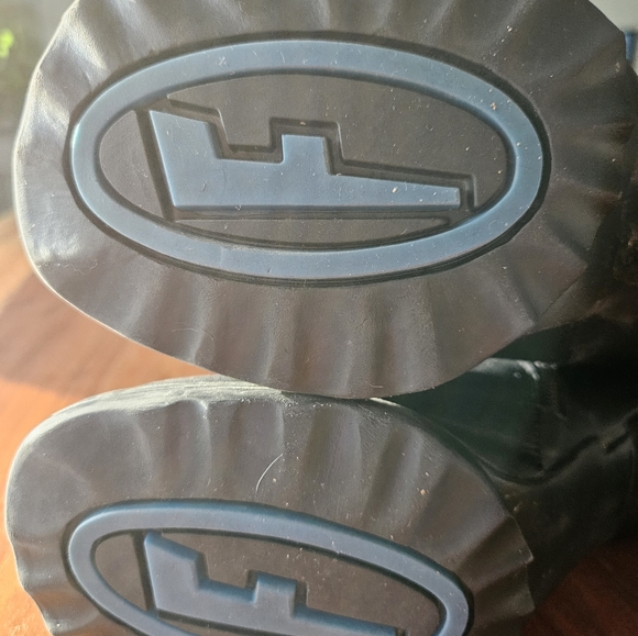 John Fluvog Boots - Picture 3 of 5